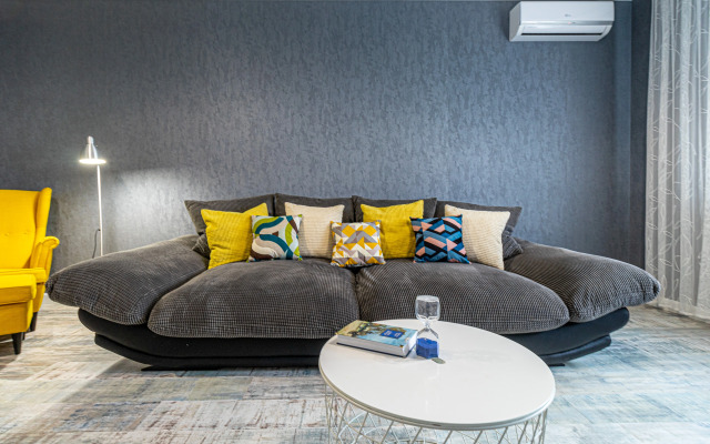 Апартаменты Тут Живут | Жлобы 145 | 3х комнатная