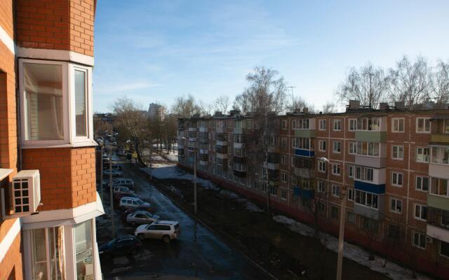 Апартаменты однокомнатные (97) Серебровская 91