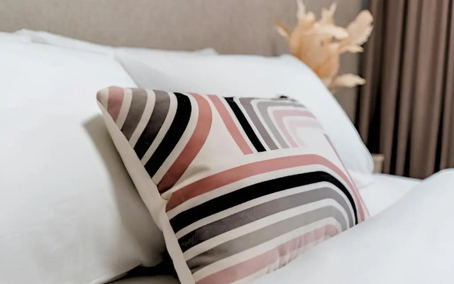 Квартира двухкомнатная у Парка Галицкого Апарт-Отелика на Героев Разведчиков