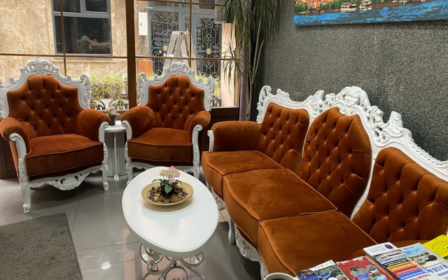 Unique Suite Hotel