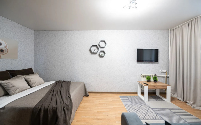 Pyat Zvyozd Skver Aloye Pole Apartments
