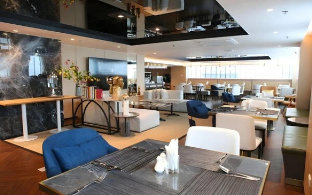 Ramada by Wyndham Bangkok Sukhumvit 11