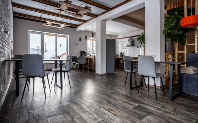 Ryzhiy poni Guest House