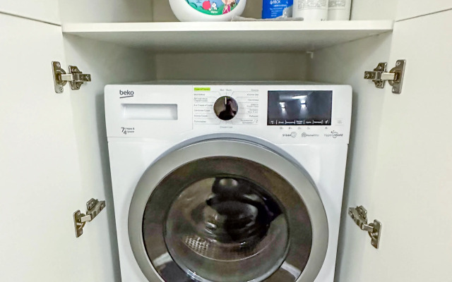 Dvukhurovnevye s basseynom Apartments