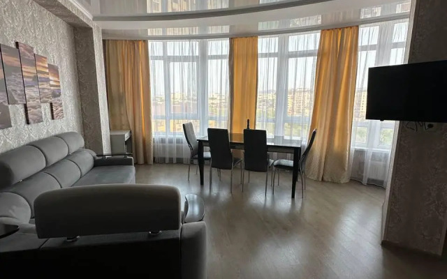 Kirova 1-907 studiya Apartments