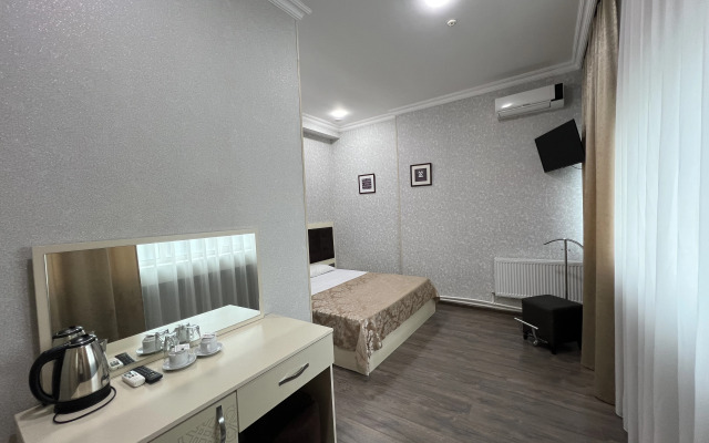 Bulvar Inn Hotel