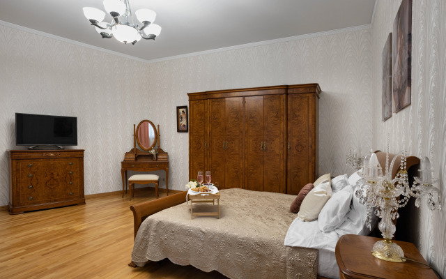 Апартаменты MyhomeYourhome на Большом проспекте Петроградской стороны 79