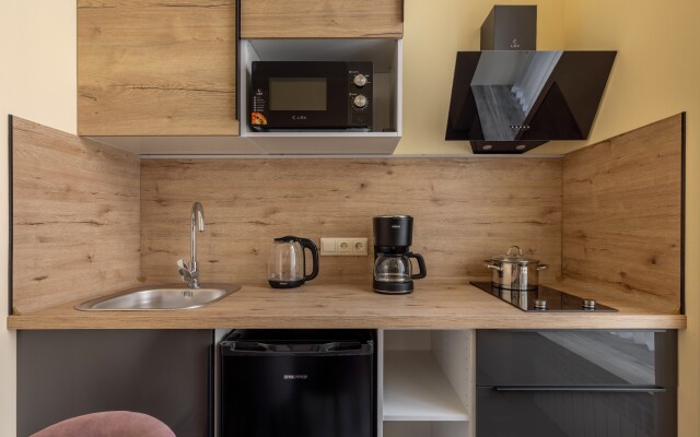 One-Room R&B Apartments on Nevsky 23