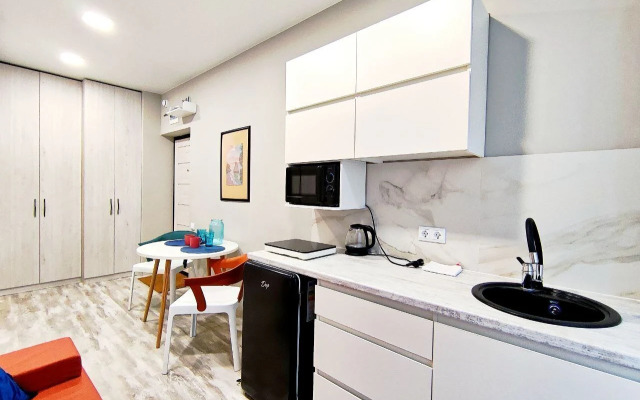 S Basseynom Na Territorii Flat