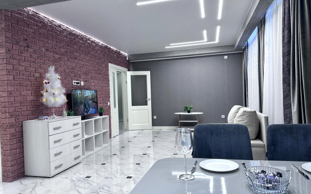 Квартира Дом 89 4комн на Энтузиастов 8