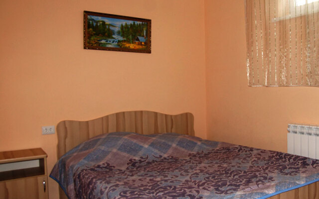 Udacha Guest House