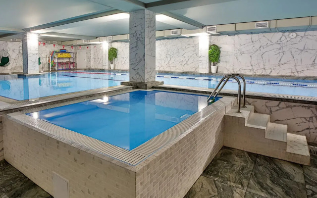 Astro Plaza Hotel
