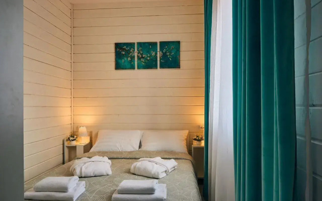 Апартаменты Трехкомнатные в Таунхаусе на Казамазова, 157