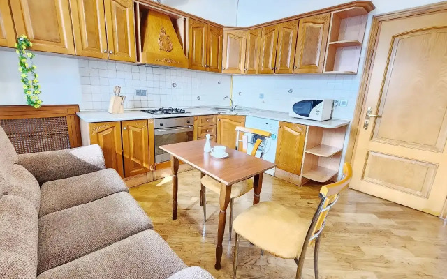 F1 View in Boulevard 4 Apartments