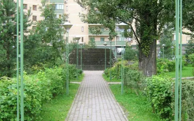 Yevrodvushka U Tsentra Almazova Flat