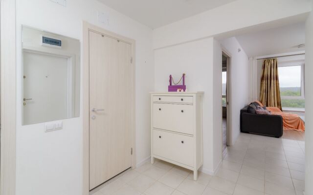 Na Salaryevskoy 16/1 Flat