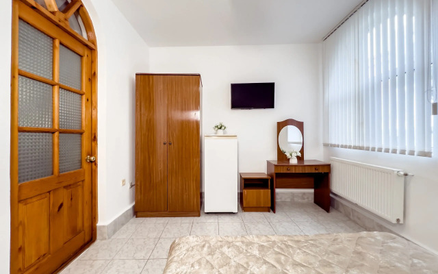 Viva Anzhelika Guest House