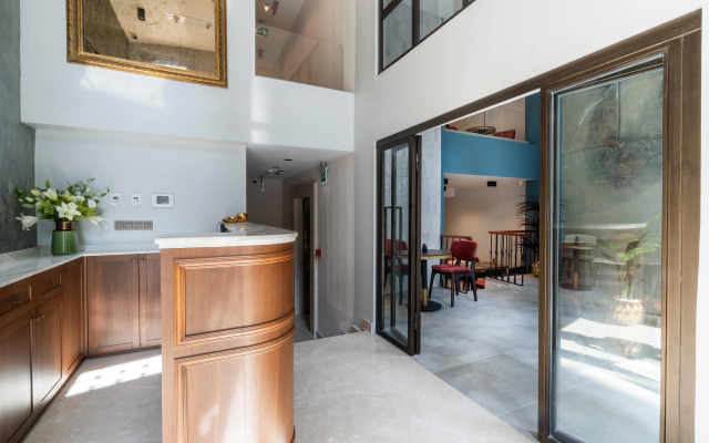 Smart and Simple Hotel Karakoy