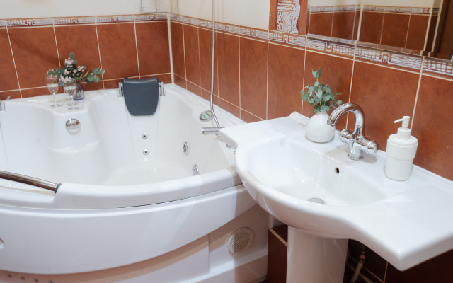 ApartHause 3 minuty do Yekaterinburg-Areny Flat