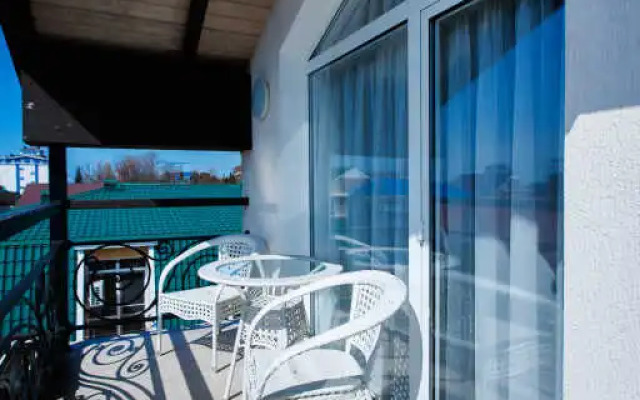 S vidom na more i s balkonom Apartments