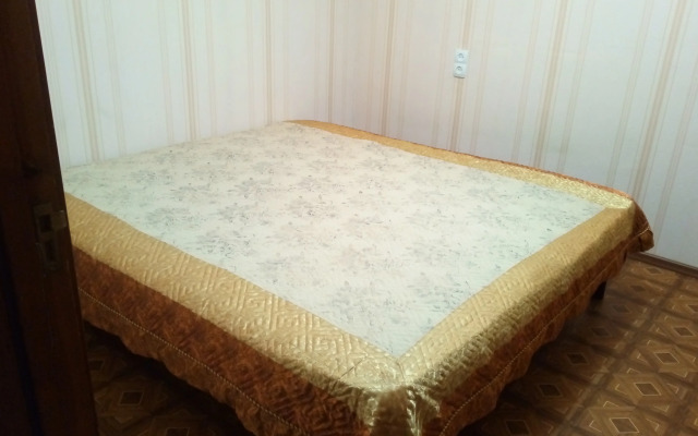 4kh Komnatnyye Na Ul Sverdlova 48 Apartments