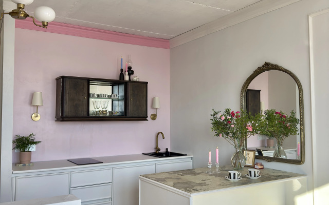 Pink Flat
