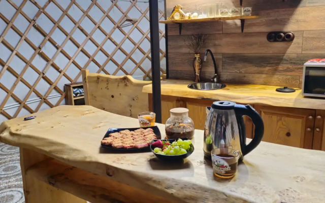 Юрта Yurtkhadzhokh Guest House