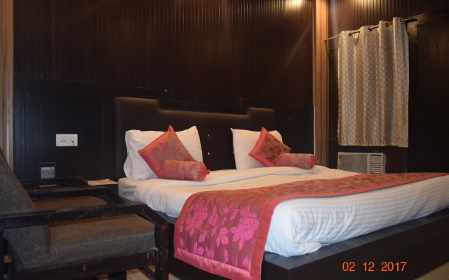 Hotel Trishul By T And M Hotels