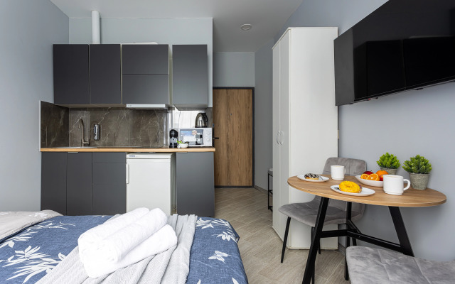 Likehome Life  Spartak Dvizhenie Trekhmestnaya Studiya S Kukhney Apartment