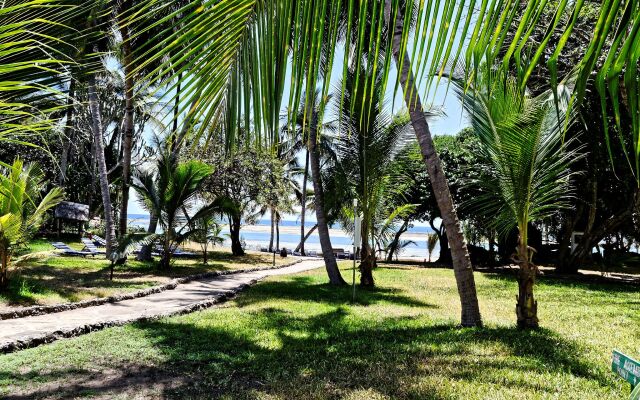 Отель Kaskazi Beach