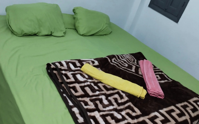 Grand Square Luxor Hostel
