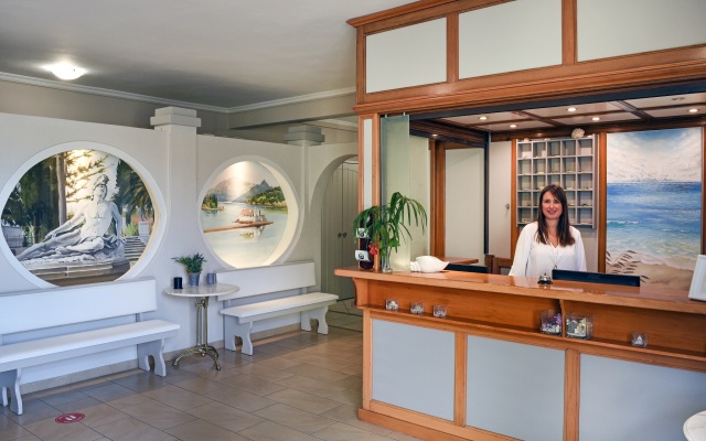 Bella Vista Beach Hotel And Studios- Corfu Benitses Hotel