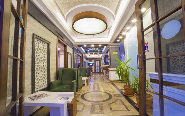 Black Tulip Hotel