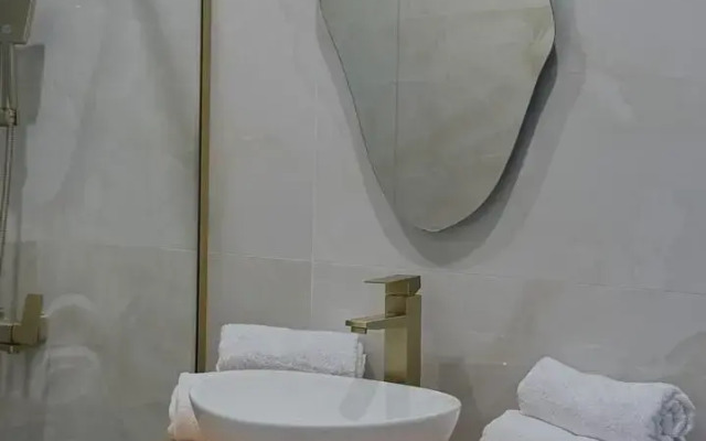 Laytskvi Guest House