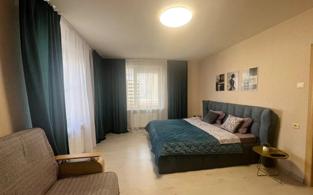 Квартира Просторная на Коломяжском