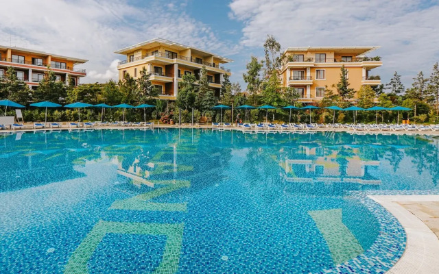 V Dreamland Oasis Apartments