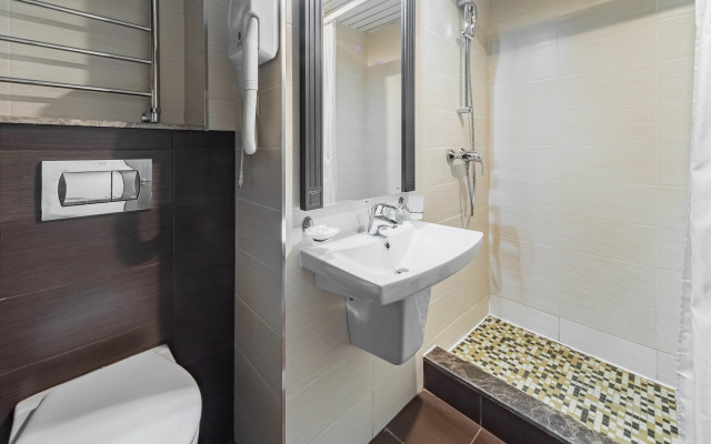 Astro Plaza Hotel