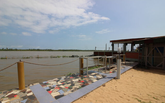 Отель Whispering Palms and Resort