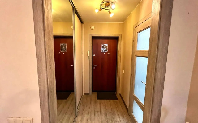 Апартаменты Студия Луна на Судоремонтной 31/1