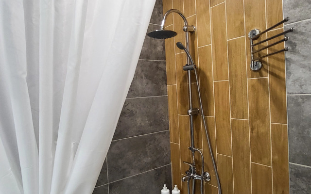 Квартира с картинами