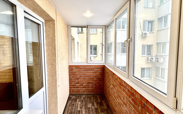 Uyutnaya Na ul.dybenko, 23 (ryadom S TC Kosmoport) Flat