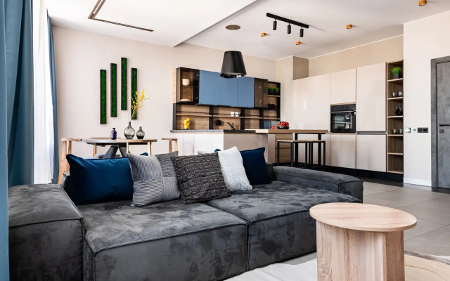 Квартира Евро 3-х Комнатная Jane-Apart в ЖК Крылья