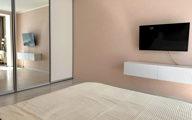 Квартира Замечательная 1-к рядом с Клиникой 3Z