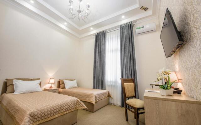 Huzur Hotel Tashkent