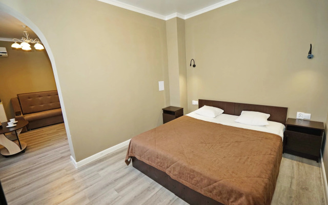 Tuapse Hotel