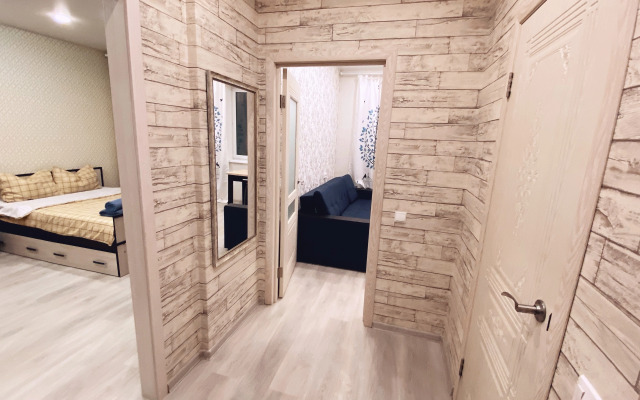 Na Ulitse Pavshinskiy Most 1/4 Flat