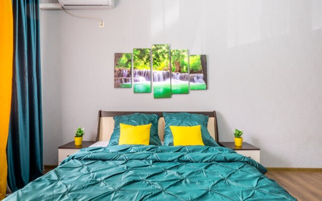 Апартаменты Стильные на Казбекской, Yana Apart