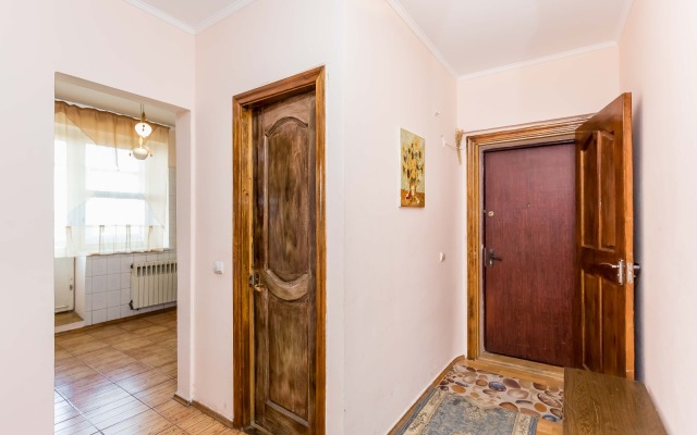 Na Prospekte Dostyk 119 Flat