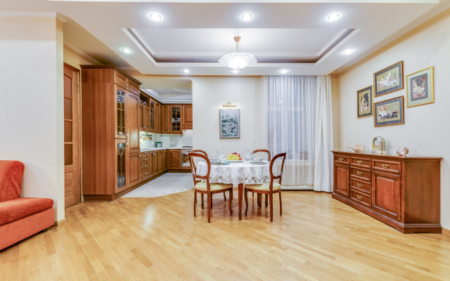 Квартира от Uppapart с Видом на сквер имени Пушкина