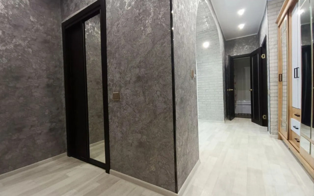 Na Pionerskoy 7 Flat